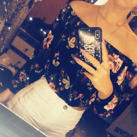 Tops - Blouse